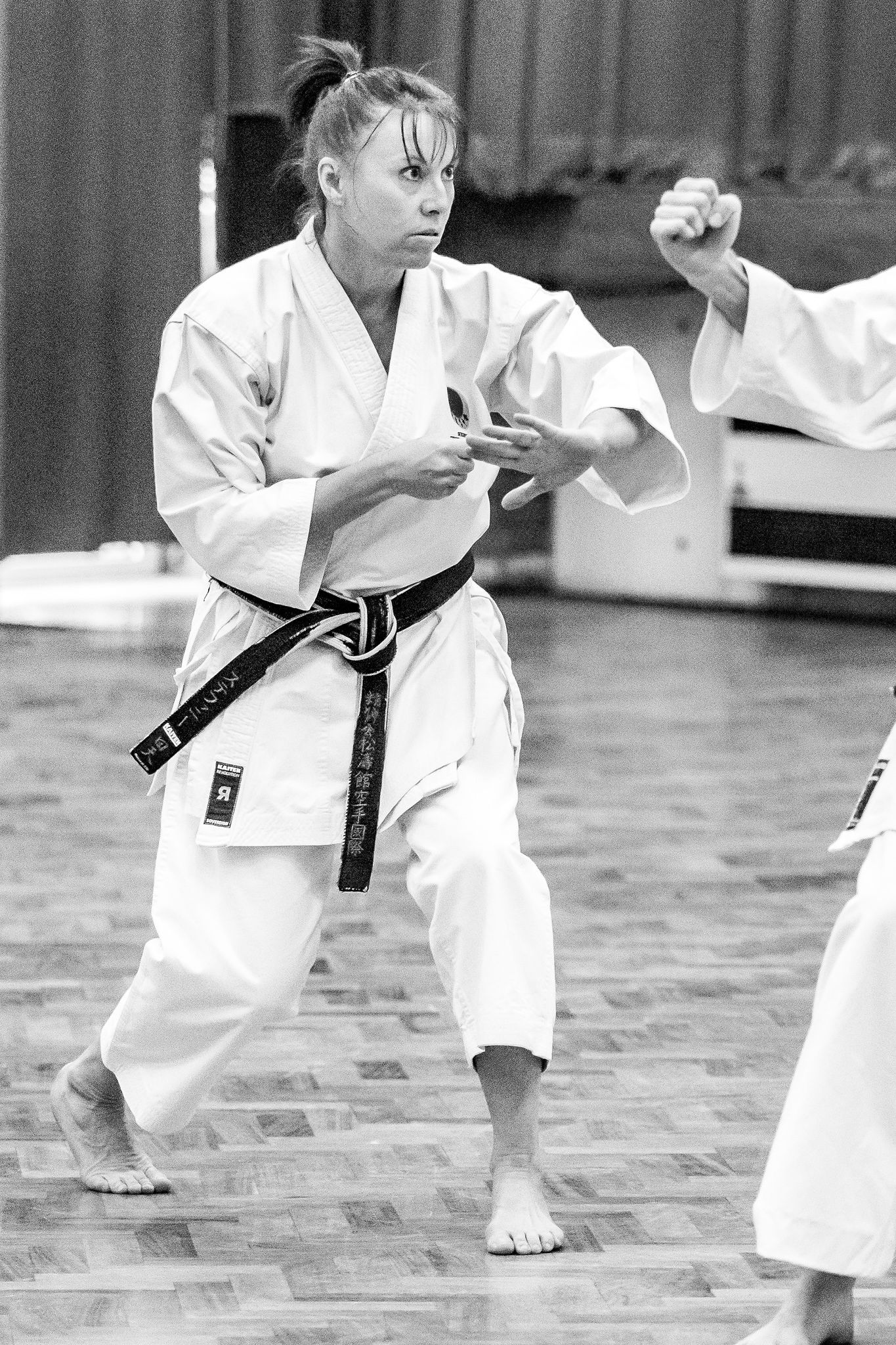 Steph Farrer, Sandan